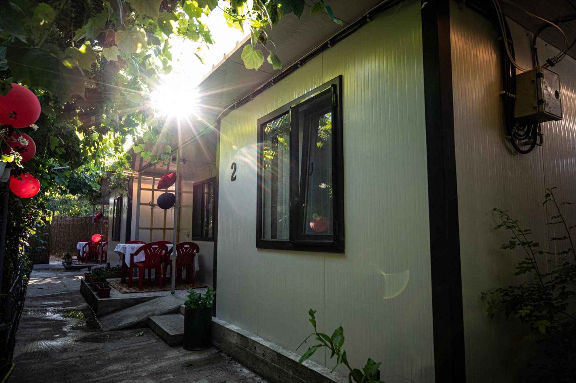 Casa La Dinamo Otel Două Mai Dış mekan fotoğraf