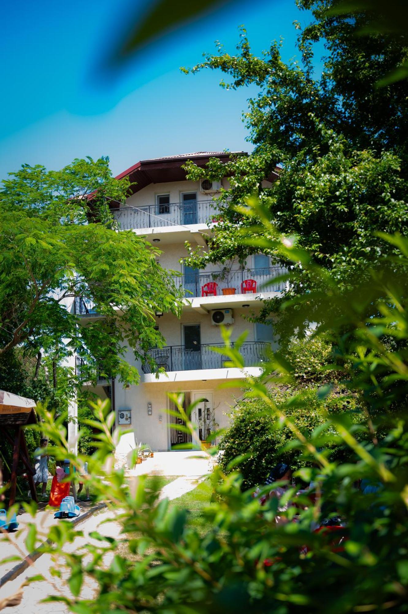 Casa La Dinamo Otel Două Mai Dış mekan fotoğraf