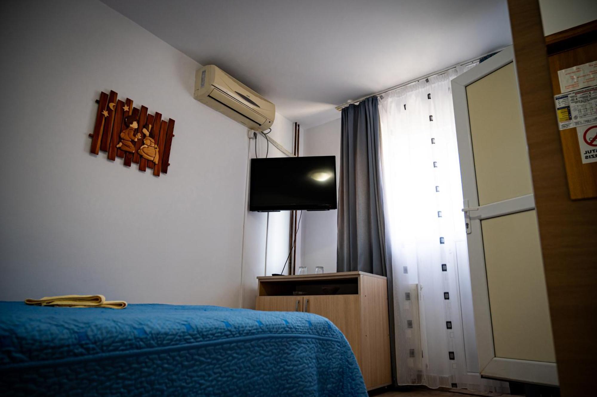 Casa La Dinamo Otel Două Mai Dış mekan fotoğraf