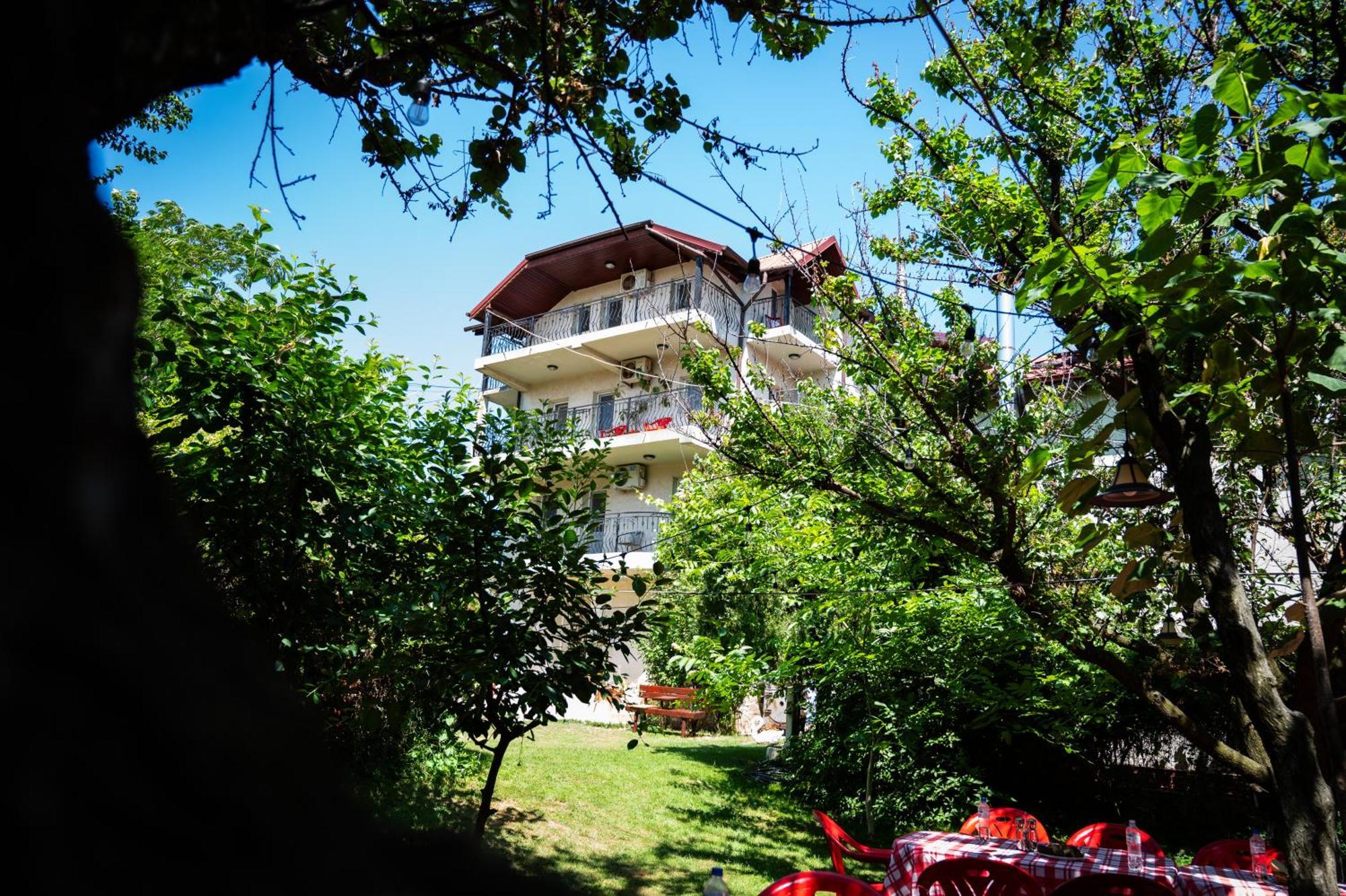 Casa La Dinamo Otel Două Mai Dış mekan fotoğraf